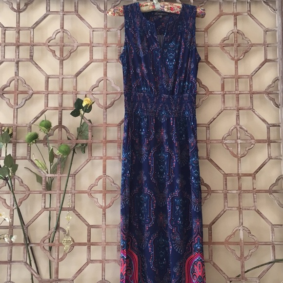 Adrianna Papell Dresses & Skirts - Adrianna Papell blue sleeveless maxi